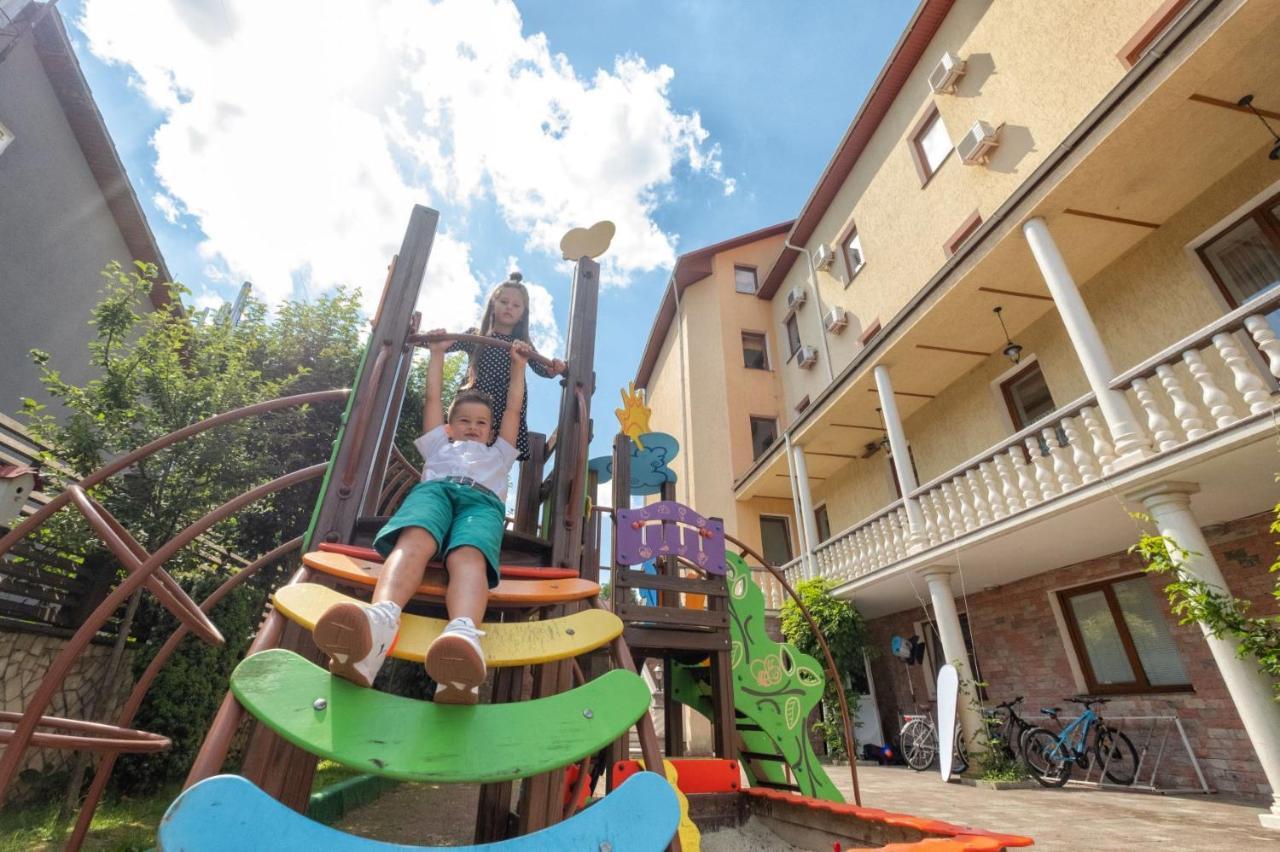 Hotel Tustan Skhidnytsia Dış mekan fotoğraf