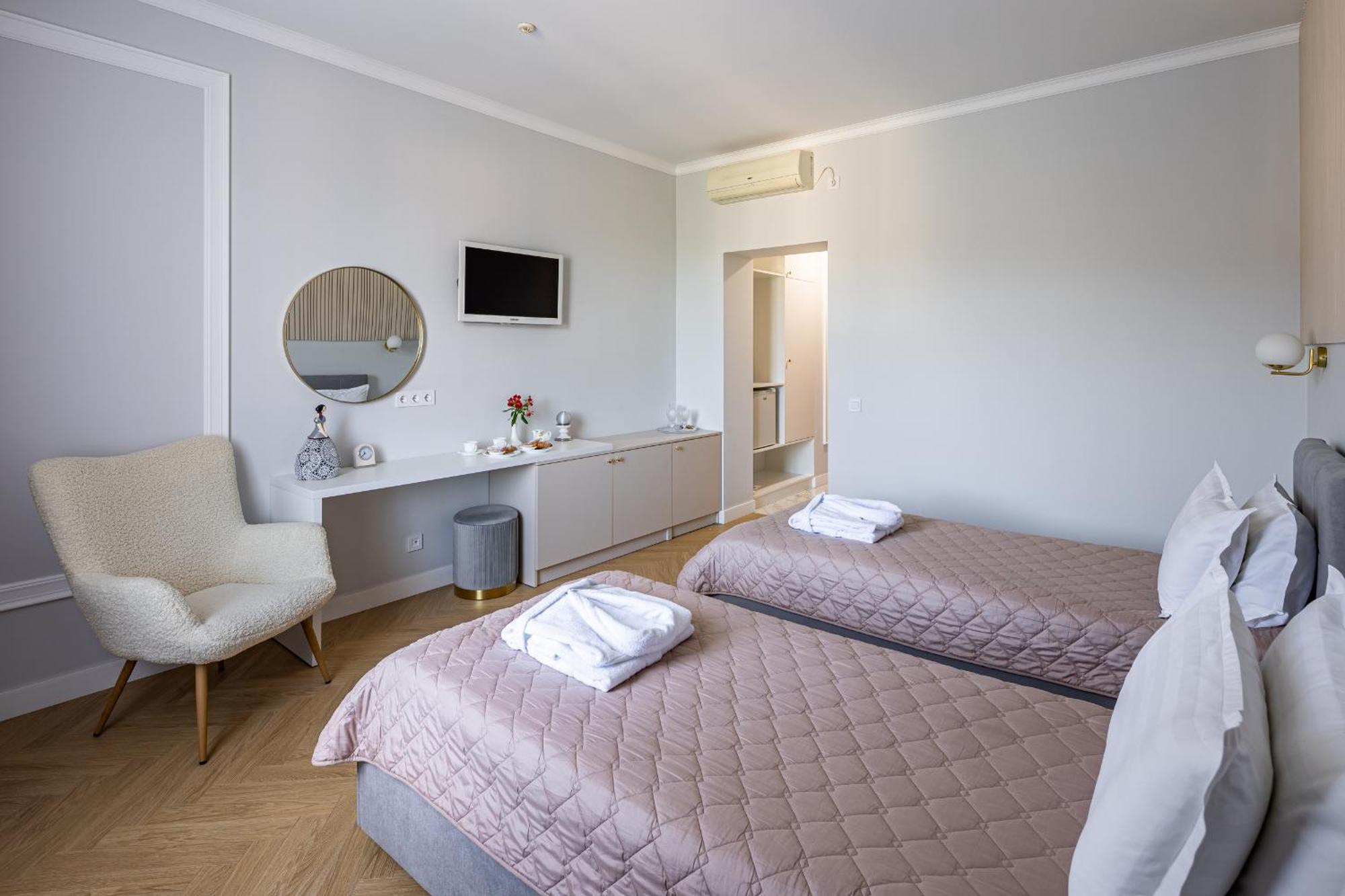 Hotel Tustan Skhidnytsia Dış mekan fotoğraf